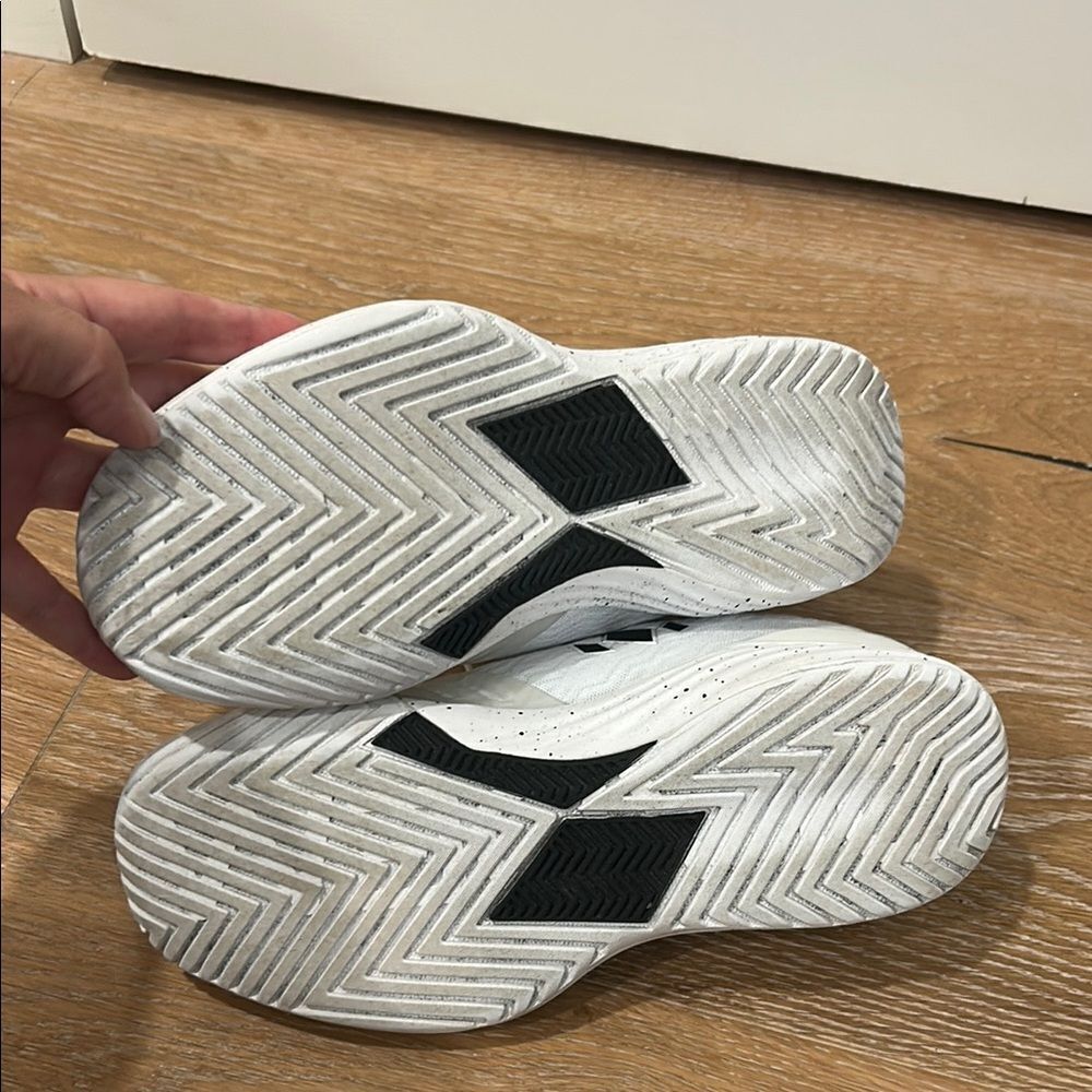 DIADEM COURT BURST White & Black Pickleball Sneakers, Size 7 - Picture 10 of 10